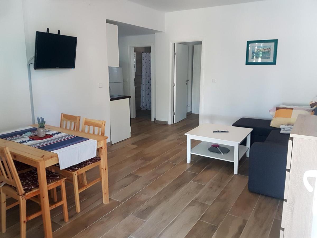 Villa Niva Вир Екстер'єр фото