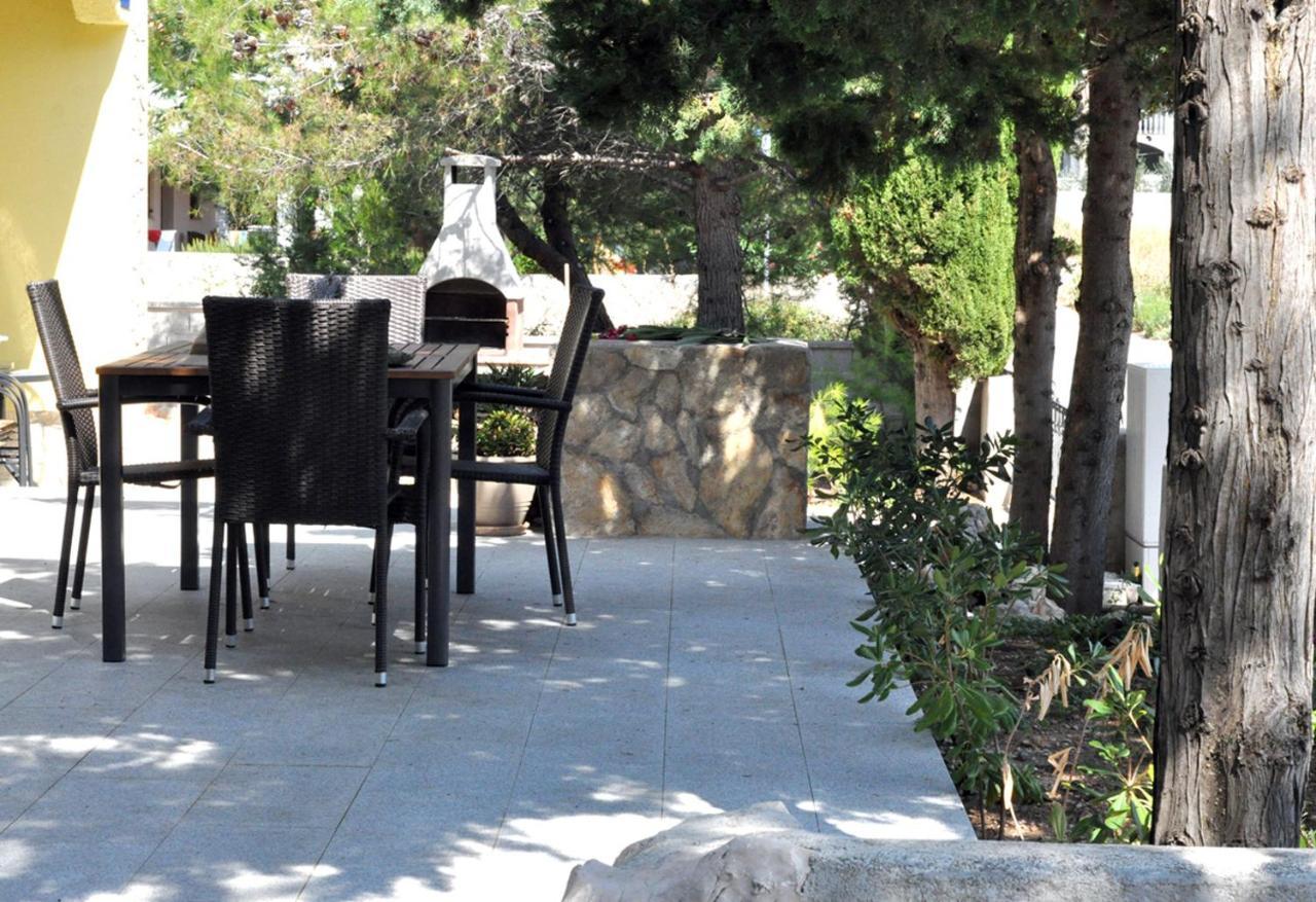Villa Niva Вир Екстер'єр фото