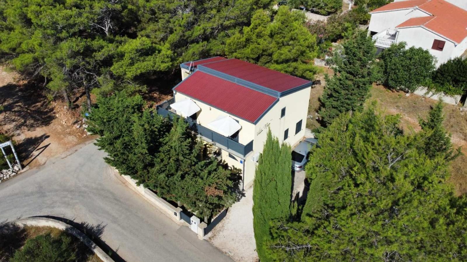 Villa Niva Вир Екстер'єр фото