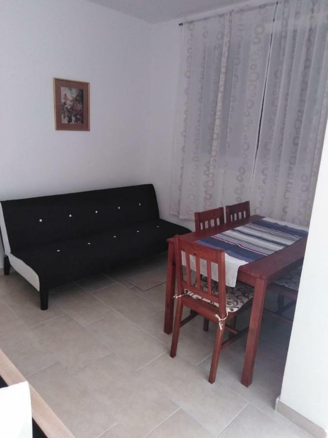 Villa Niva Вир Екстер'єр фото